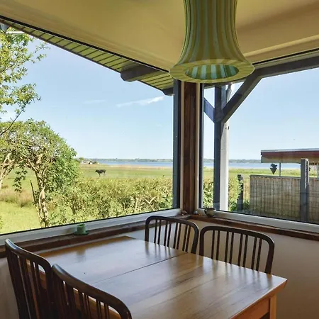 One-bedroom Holiday In